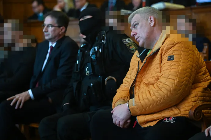 Hvg.hu: Schadl egy alvilági figurát hívott a gazdájának