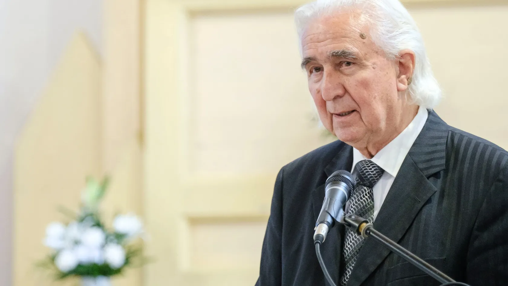 58 év után lemond Veresegyház polgármestere, de már kinézte az utódját