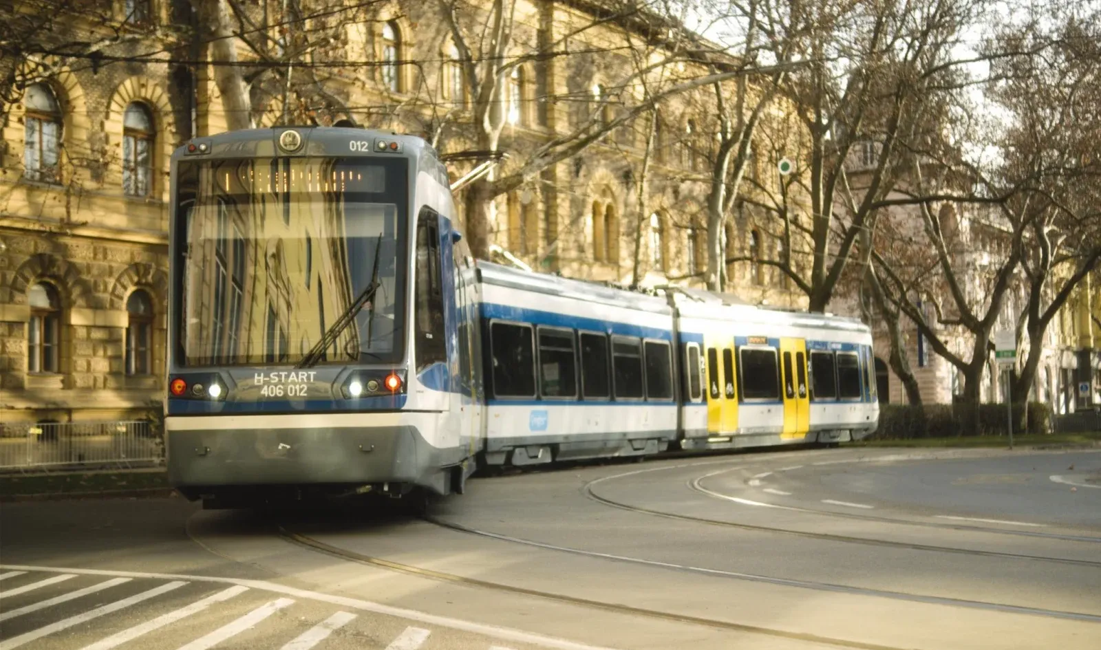 Több helyen is cserélik majd a szegedi villamossíneket, mert a tram-train miatt jobban kopnak