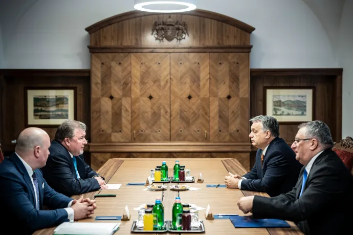 Hvg.hu: Feltörték az orosz kémbankként is emlegetett Nemzetközi Beruházási Bank rendszerét