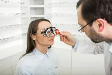 Jogerős romániai döntés is született a számítógép előtt dolgozóknak járó ingyen szemüvegről