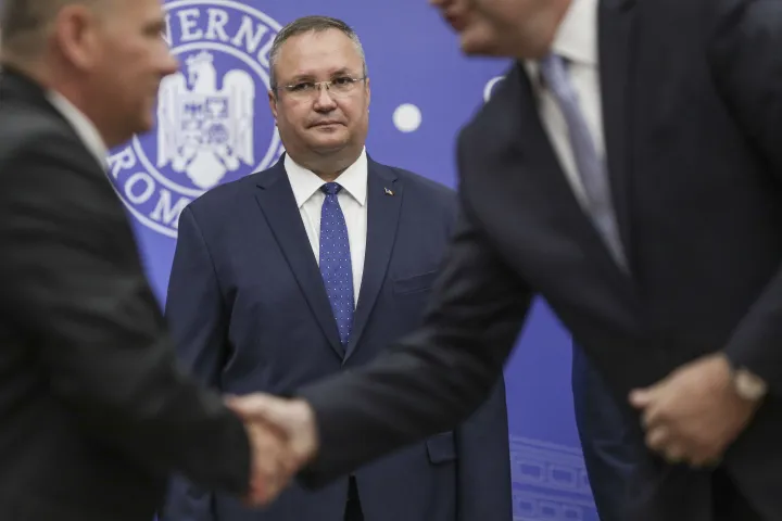 Nicolae Ciucă miniszterelnök a PNRR szerződések aláírásakor, 2022. jún. 20-án – Fotó: Octav Ganea / Inquam Photos
