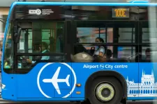 Price of ticket for 100E airport bus in Budapest to increase by HUF 700 in April