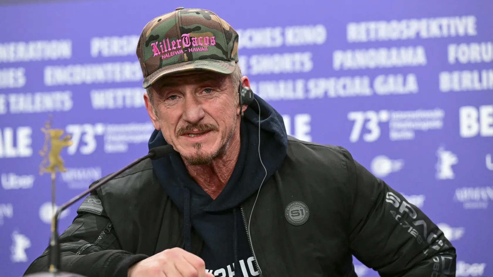 Sean Penn szerint Orbán csak Putyint ismételgeti, ezért nem szerepel az ukrajnai háborúról szóló filmjében