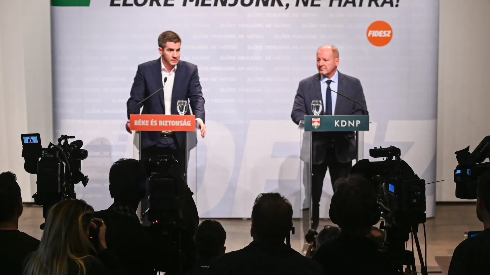 Kocsis Máté: Orbán a finn-svéd NATO-csatlakozás támogatását kérte, de a Fidesz-frakcióban vita volt