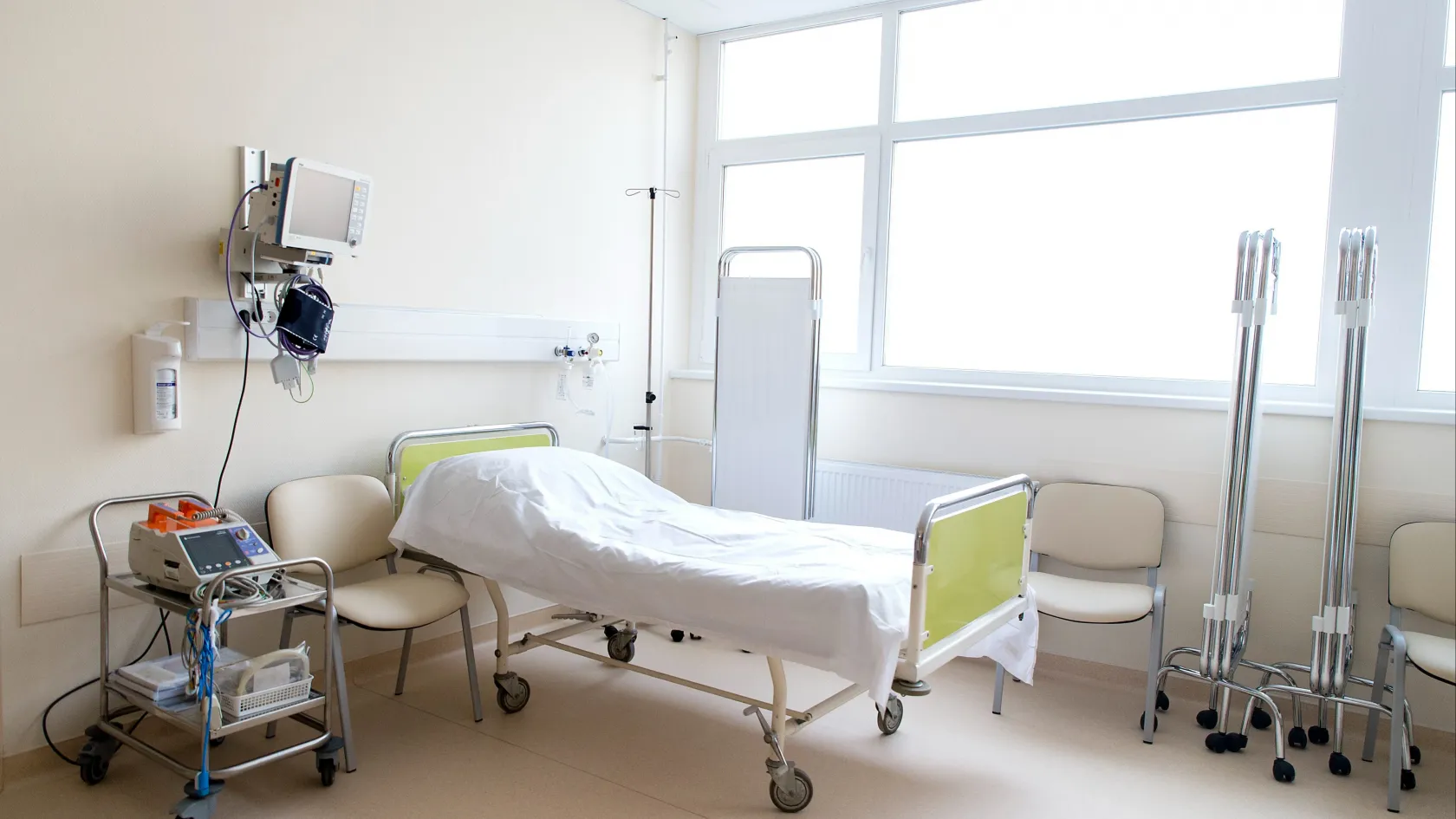 Győr-Moson-Sopronban az OMSZ a háziorvosok helyett a megyei kórházzal kötött szerződést az ügyeleti ellátására