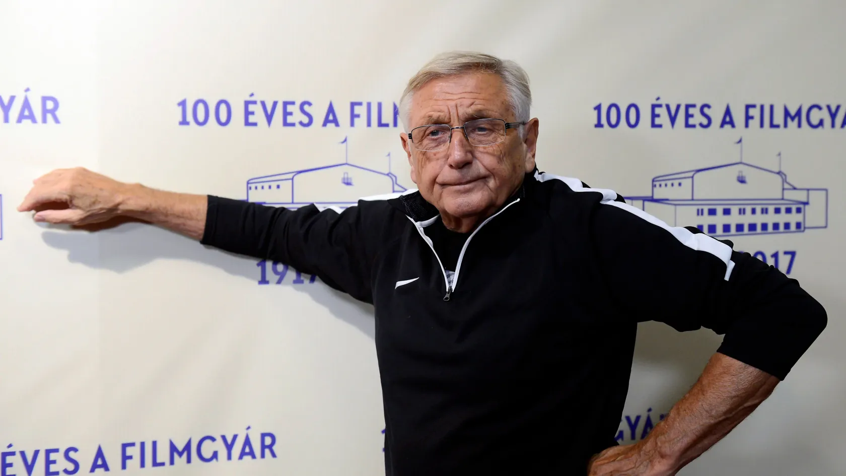 Felköszöntötte Jirí Menzelt a Magyar Hírlap, de a filmrendező már nem él