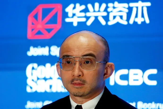 Bao Fan 2018-ban, a bank tőzsdei bevezetéséről szóló sajtótájékoztatón – Fotó: Bobby Yip / Reuters