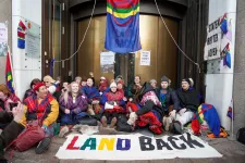 Blokád egy oslói minisztériumnál: Greta Thunberg is tiltakozik két norvég szélerőmű ellen
