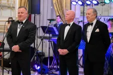 Csák miniszter részben újrahasznosított köszöntőjével indult az oroszpárti főkapitány vezette horthysta Vitézi Rend bálja