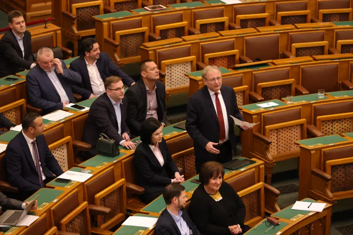Hiller István – Fotó: Hevesi-Szabó Lujza / Telex