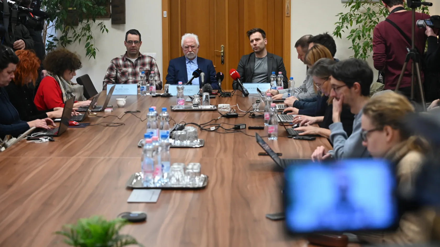 MOK: Ma a kormány hazugságok alapján indított nagyon durva támadást