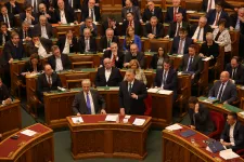 Kína béketerve jó, idén nem szűnik meg az infláció, a NATO keleti bővítését meg kell gondolni – összeszedtük Orbán parlamenti évadnyitójának fontosabb gondolatait