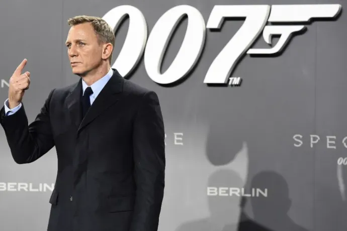 A James Bond-regények új kiadásából eltüntetik az etnikai utalásokat