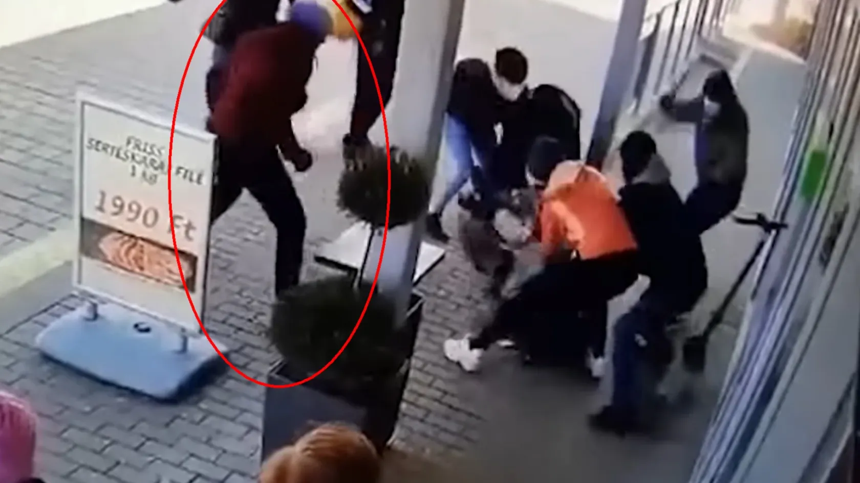 „Erre nem lehetne bevinni senkit, ennek nem szabadna előfordulnia”