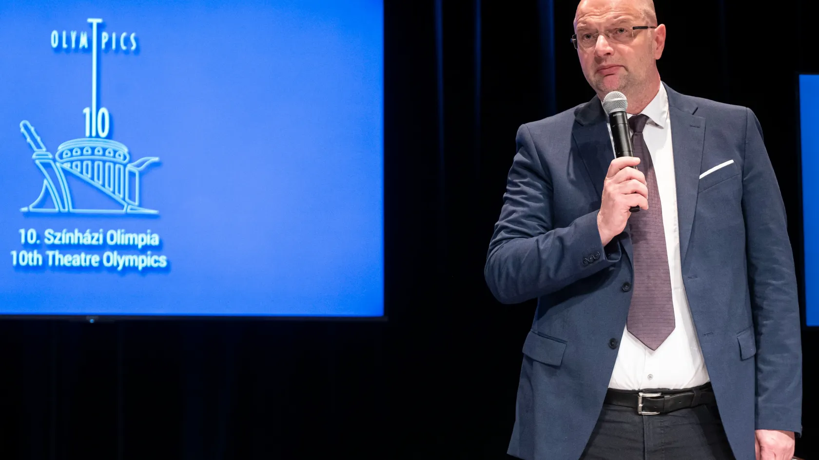 Lemondott a művészetért felelős helyettes államtitkár
