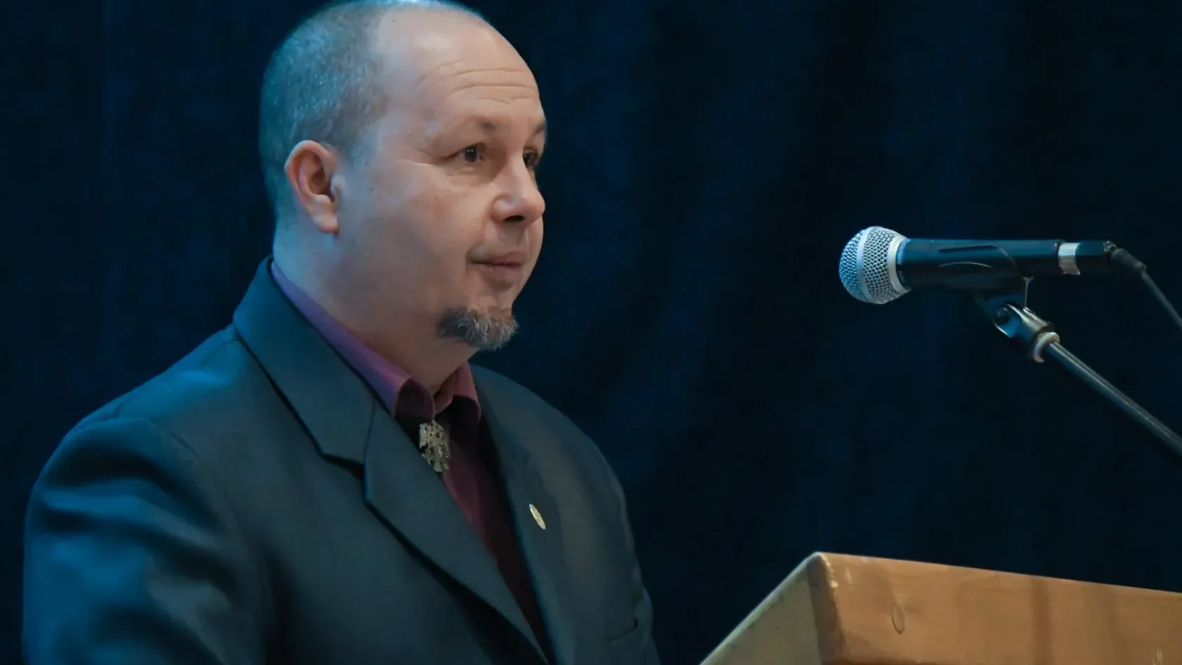 Békésszentandrás polgármestere a bilincset is vállalja, de nem írja alá, hogy az egyház ingyen átvenné a helyi óvodát és iskolát
