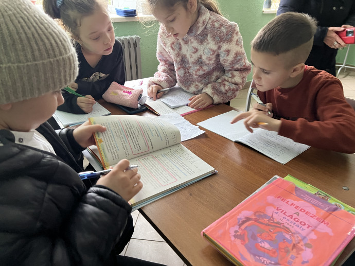 A csongori általános iskolában. Fotó: Kolozsi Ádám