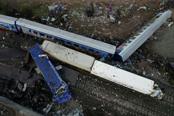 Romániai halálos áldozata is van a görögországi vonatszerencsétlenségnek