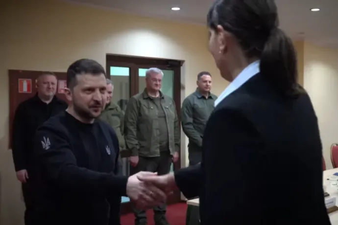 Ukrajnába utazott Laura Codruța Kövesi, ahol Zelenszkijjel találkozott, és a szankciók betartásának ellenőrzését kérte