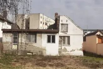 Elloptak egy egész háztetőt Gyulafehérvár központjában