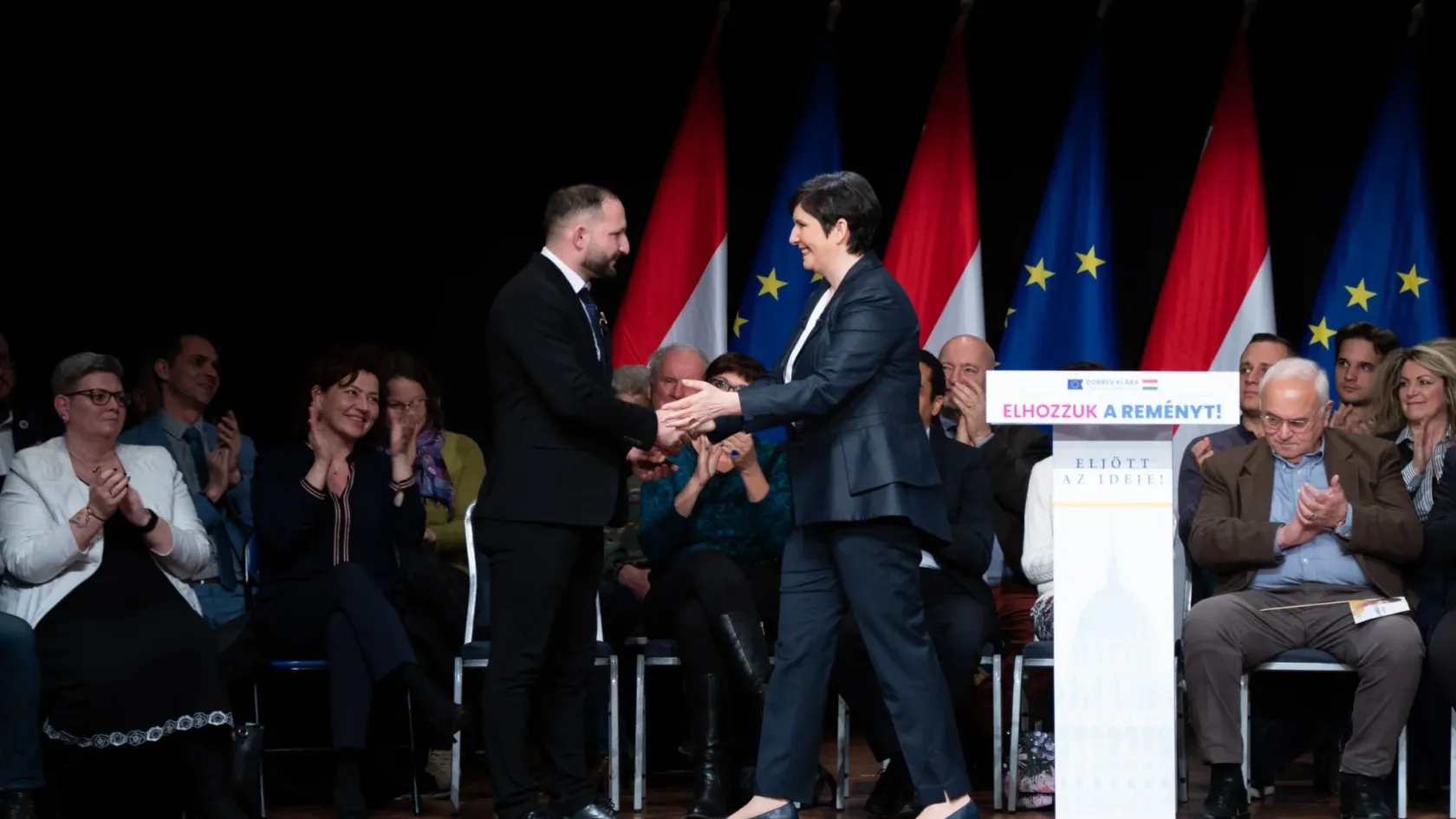 Csatlakozott a DK-hoz a Jobbik frakciójából egy hónapja kilépő Varga Ferenc