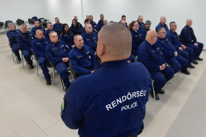 Egyre többször támadnak a magyar rendőrökre, tavaly 113 esetben volt sérülés