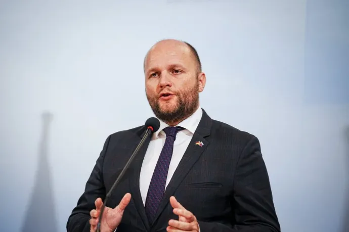 A szlovák védelmi miniszter szerint ukrán katonákat képeznek ki Magyarországon
