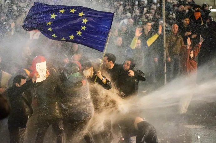 Szerdán is több ezren vonultak utcára Grúziában az ügynöktörvény elfogadása miatt