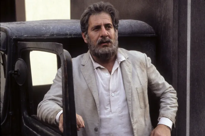 Meghalt Izrael legismertebb színésze, a Hegedűs a háztetőn legendás tejesembere