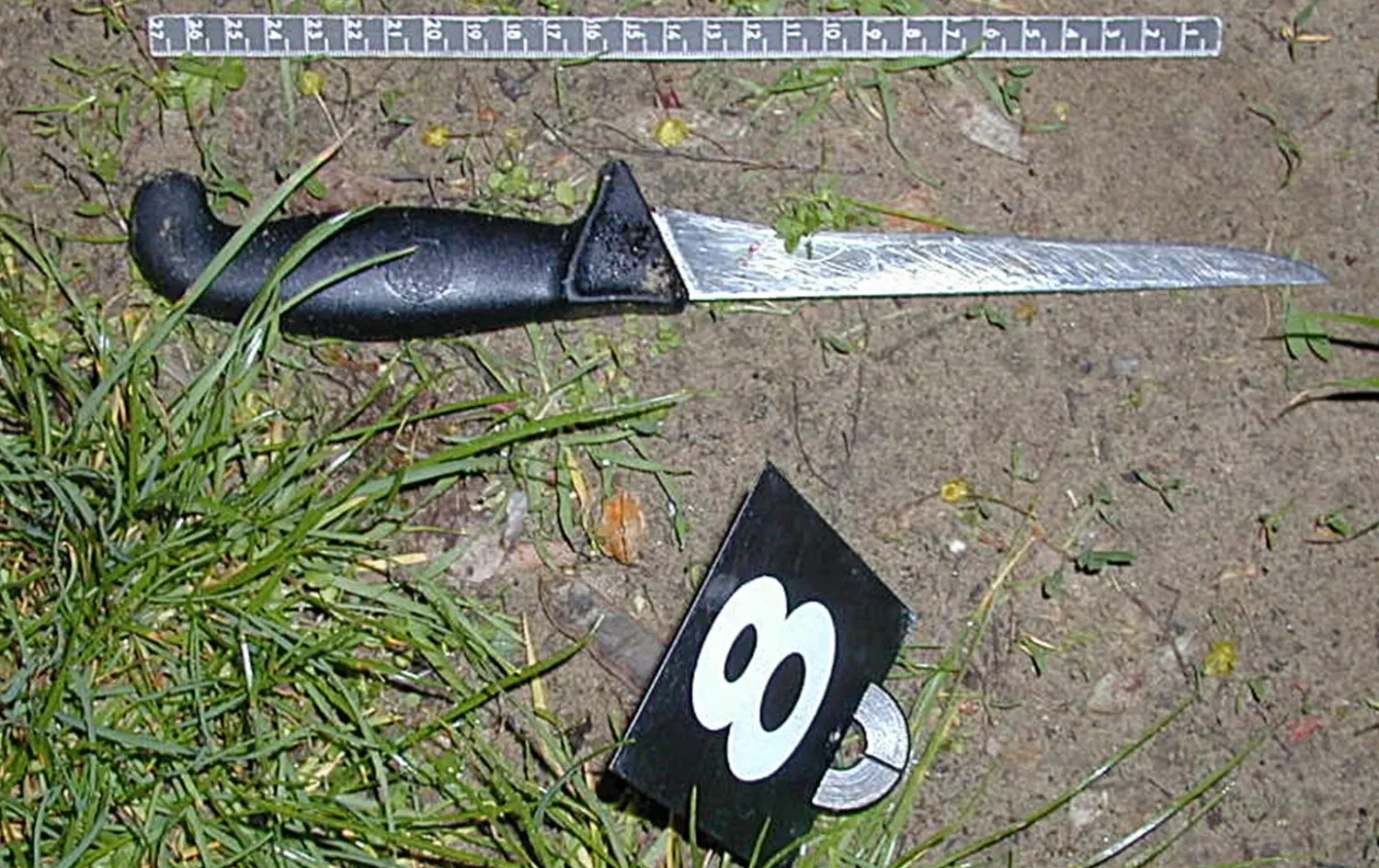 Csőbombával fenyegetőzött, így bukott le egy 15 évvel korábbi késelés elkövetője