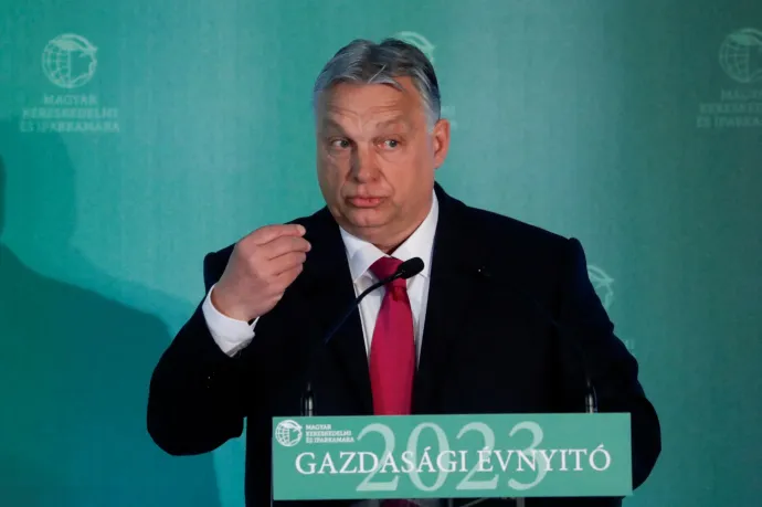 Orbán elmagyarázta, hogy a magyar járműipar miatt kellenek az akkugyárak Magyarországra