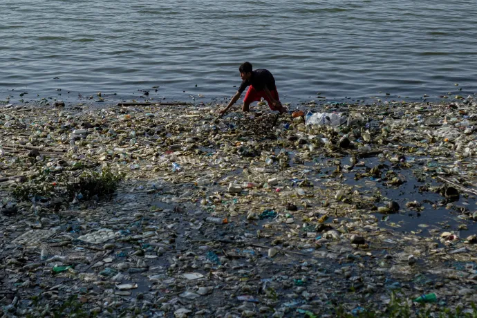 Az óceánok letakarítása szélmalomharc, ha továbbra is ilyen ütemben pumpáljuk magunkból a műanyagot
