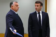 Orbán Viktor Macron francia elnökkel találkozik hétfő este Párizsban