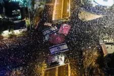 Több százezren vonultak utcára Izraelben az igazságügyi reformtervezet ellen
