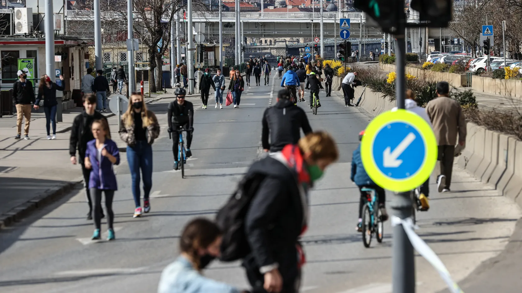 Jön a jó idő, jön az autómentes pesti rakpart