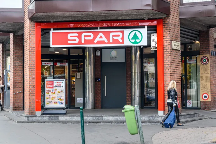 Hetente 5 és 39 százalék között árazza le több termékét a Spar