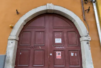 Folytatódik a kolozsvári Báthory iskola udvara körüli vita, Györke Zoltán fel akarja jelenteni az igazgatót