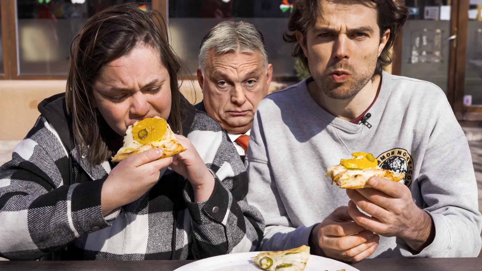 Megkóstoltuk a narancsos Orbán-pizzát