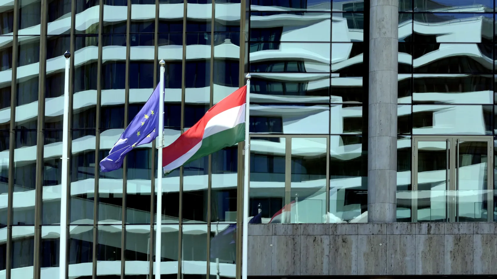 A kormány 5 milliárdos támogatást nyújt az alapítványi egyetemek kutatói programjainak előfinanszírozására