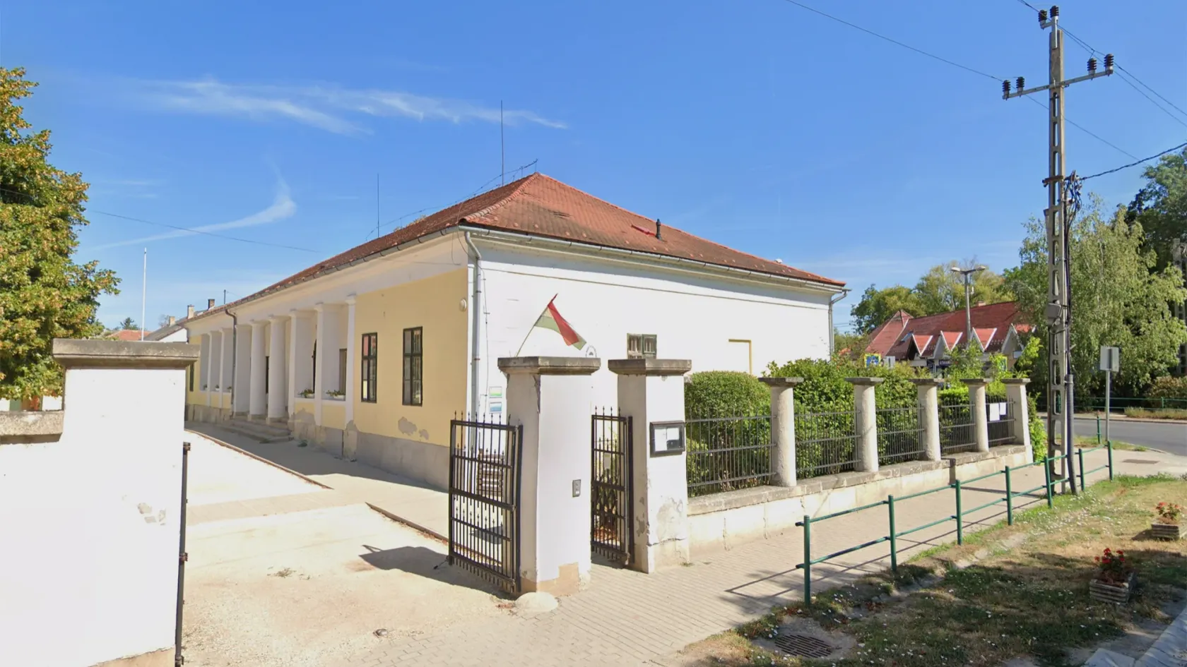 A tankerület javaslata szerint az alcsútdobozi általános iskola beolvadna egy felcsúti iskolába