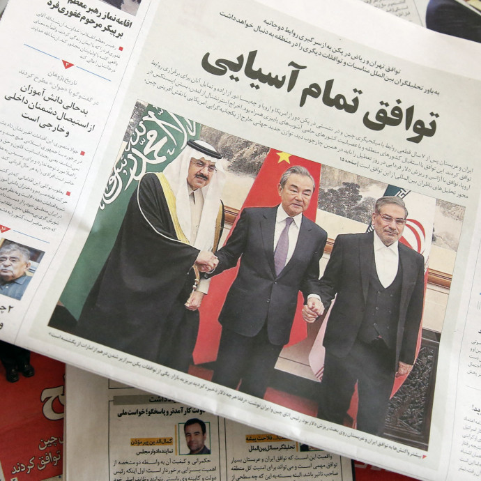 Váratlan békülés forgatja fel az erőviszonyokat a Közel-Keleten