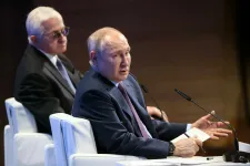 Putyin hazafiságra nevelné az orosz milliárdosokat