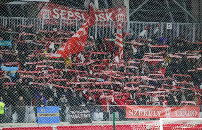 Šafranko gólöröme és a Sepsi OSK drukkerei, akiknek a vérében van a szurkolás – Fotó: Sepsi OSK