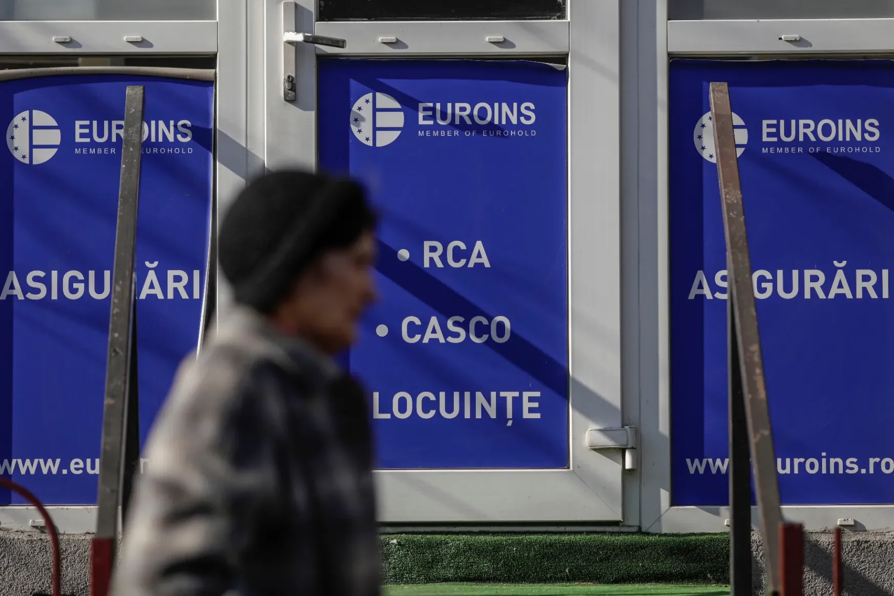 Hivatalos: megvonták az Euroins működési engedélyét. A döntés minden harmadik autóst érinthet