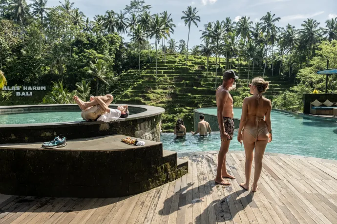 Bali megelégelte a részeges orosz turistákat, törlik a vízummentességet az orosz és ukrán állampolgárok számára