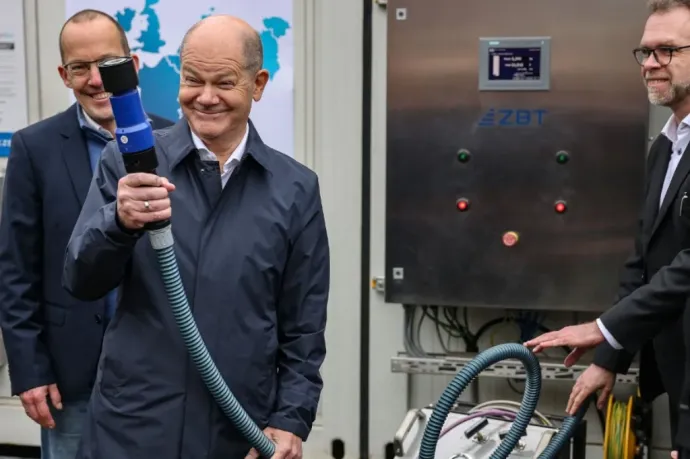 Egymásnak feszül az EU keleti és nyugati fele az atomenergiával előállított hidrogén miatt