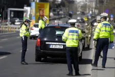 Akár fél évre is bevonhatják a gyorshajtók jogosítványát egy tervezet szerint