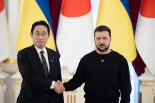 A japán miniszterelnök bejárta az orosz mészárlás helyszíneit Ukrajnában