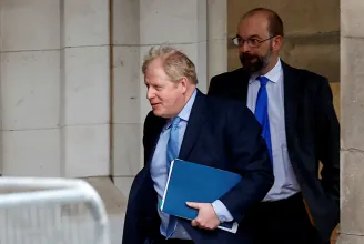 Boris Johnson továbbra is azt állítja: nem szándékosan vezette félre a parlamentet a partygate ügyben